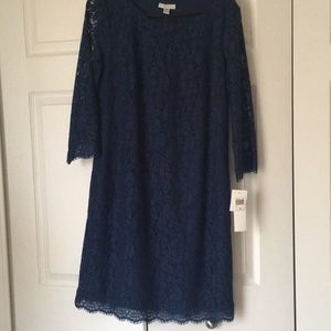 Lace 3/4 sleeve knee length dress